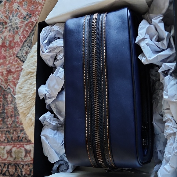 NWT IOB Coach Cadet Blue Glove Tanned Leather Men's Overnight Shave Kit 🖤🪒💙 - Picture 14 of 16